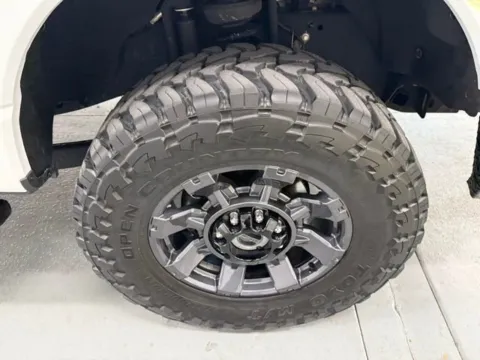 More photos of 2023 Ford Super Duty F-250 SRW LARIAT at Woody Folsom Ford, GA