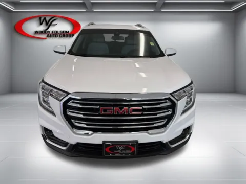 Photos of 2024 GMC Terrain SLT for sale in Baxley, GA at Woody Folsom Ford
