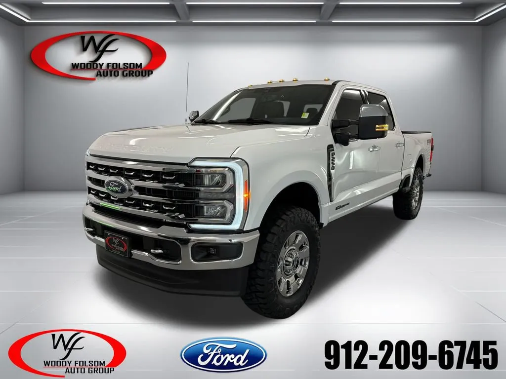 White 2023 Ford Super Duty F-250 SRW LARIAT for sale in Baxley, GA