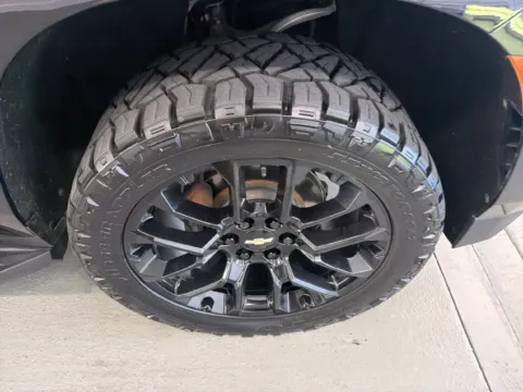 More photos of 2022 Chevrolet Tahoe RST at Woody Folsom Ford, GA