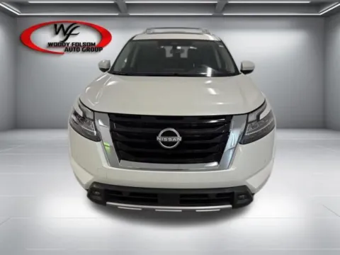 Photos of 2023 Nissan Pathfinder Platinum for sale in Baxley, GA at Woody Folsom Nissan of Baxley
