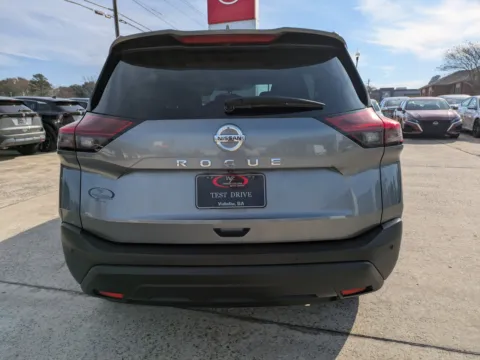 More photos of 2021 Nissan Rogue S at Woody Folsom Nissan of Vidalia, GA