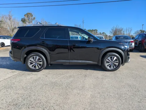 Another view of 2023 Nissan Pathfinder SL for sale in Vidalia, GA at Woody Folsom Nissan of Vidalia