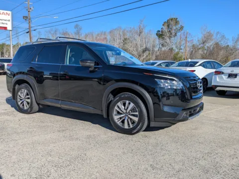 Photos of 2023 Nissan Pathfinder SL for sale in Vidalia, GA at Woody Folsom Nissan of Vidalia