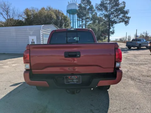More photos of 2019 Toyota Tacoma Limited at Woody Folsom Nissan of Vidalia, GA