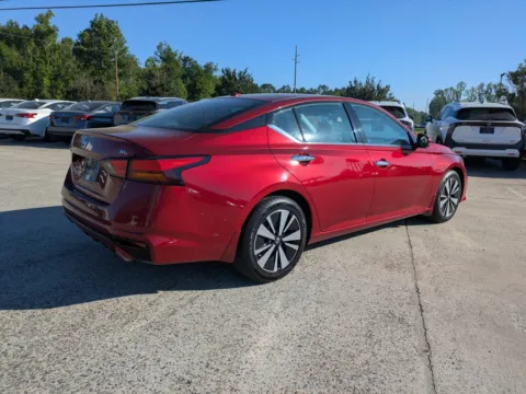 More photos of 2019 Nissan Altima 2.5 SL at Woody Folsom Nissan of Vidalia, GA