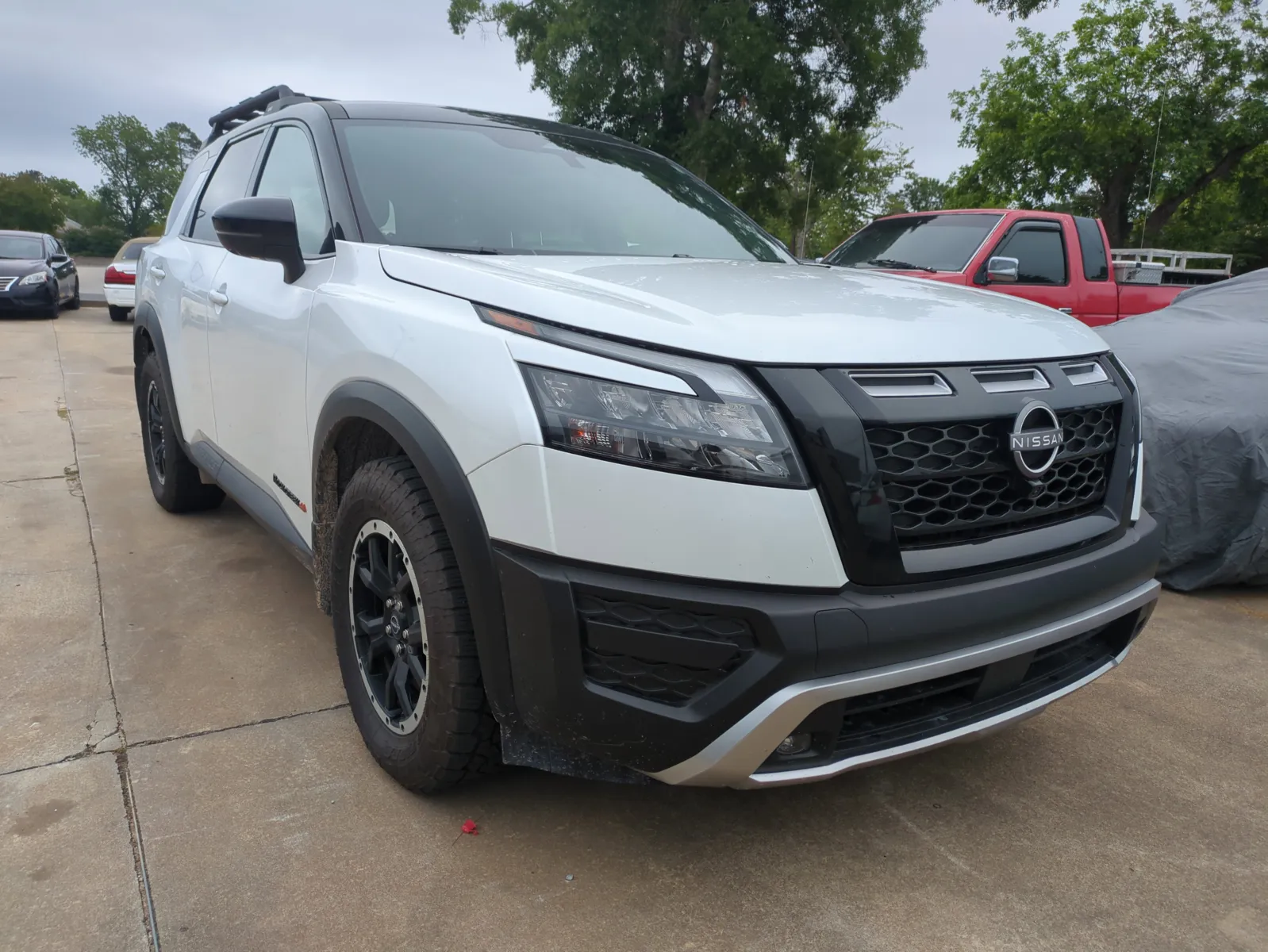White 2025 Nissan Pathfinder Rock Creek for sale in Vidalia, GA