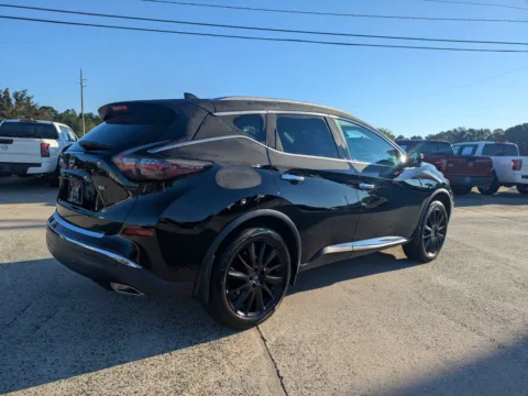 More photos of 2023 Nissan Murano SL at Woody Folsom Nissan of Vidalia, GA