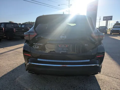 More photos of 2023 Nissan Murano SL at Woody Folsom Nissan of Vidalia, GA