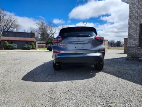 More photos of 2023 Nissan Murano S at Auto Island, IN