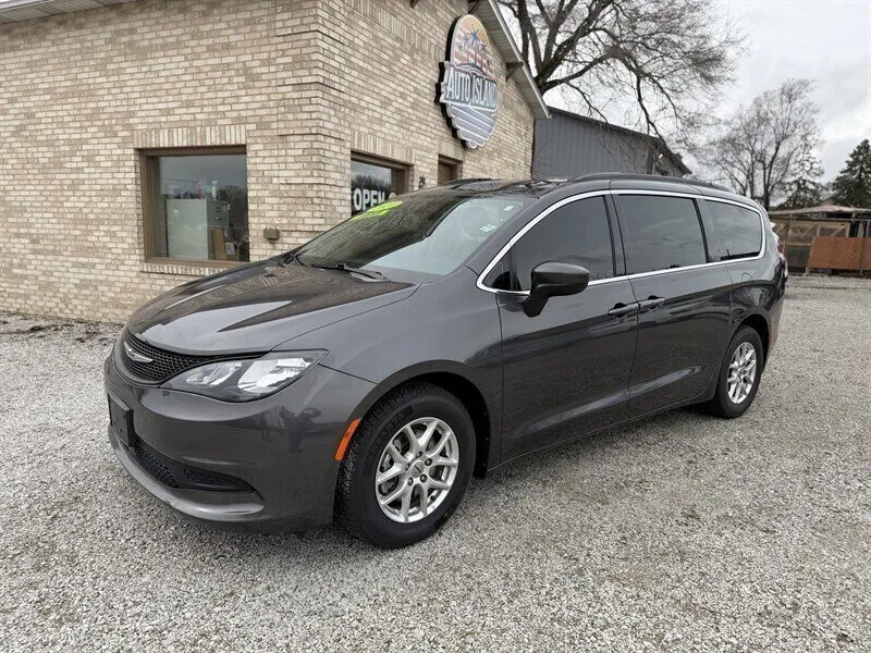 Gray 2021 Chrysler Voyager LXi for sale in Wanatah, IN