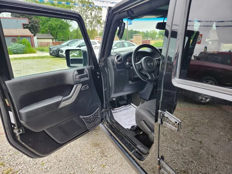2016 Jeep Wrangler Unlimited Sport S - Photo 15
