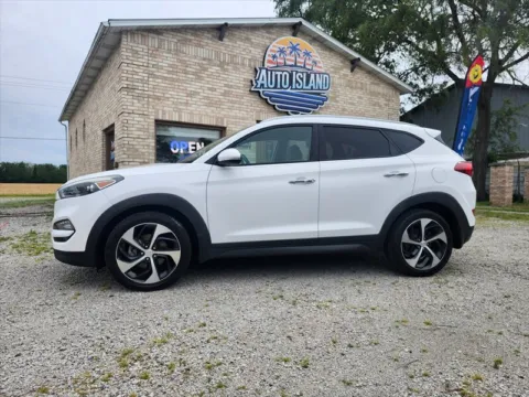 Photos of 2016 Hyundai TUCSON Limited for sale in Wanatah, IN at Auto Island