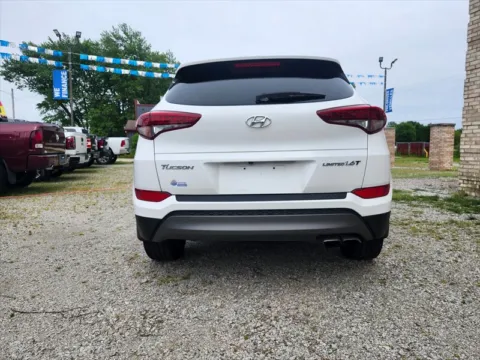 More photos of 2016 Hyundai TUCSON Limited at Auto Island, IN