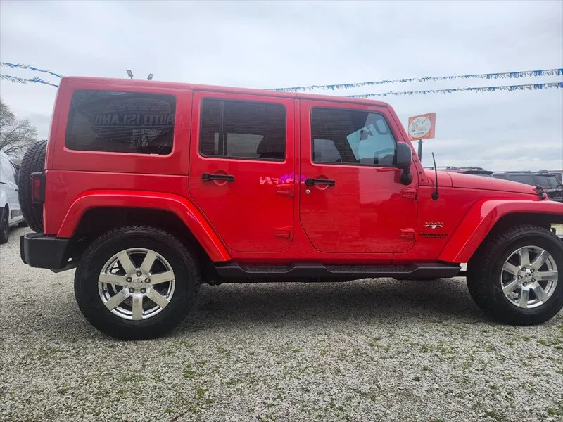 2016 Jeep Wrangler Unlimited Sahara - Photo 13