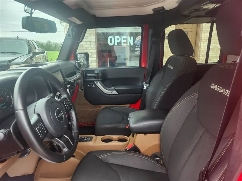 2016 Jeep Wrangler Unlimited Sahara - Photo 19