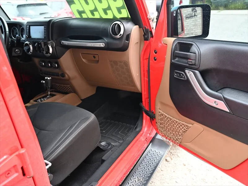 2016 Jeep Wrangler Unlimited Sahara - Photo 52