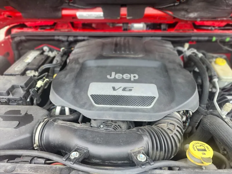 2016 Jeep Wrangler Unlimited Sahara - Photo 38