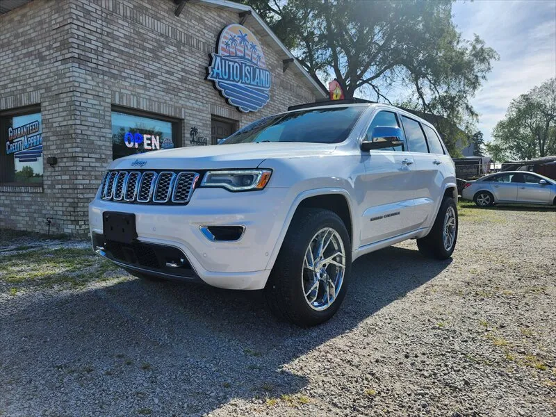 2019 Jeep Grand Cherokee Overland 4WD's photo