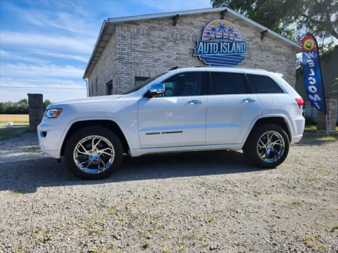Photos of 2019 Jeep Grand Cherokee Overland for sale in Wanatah, IN at Auto Island