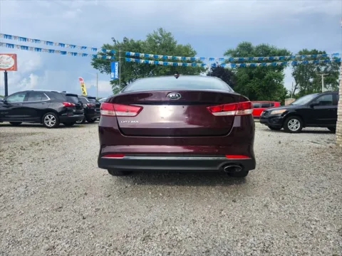 More photos of 2018 Kia Optima LX at Auto Island, IN