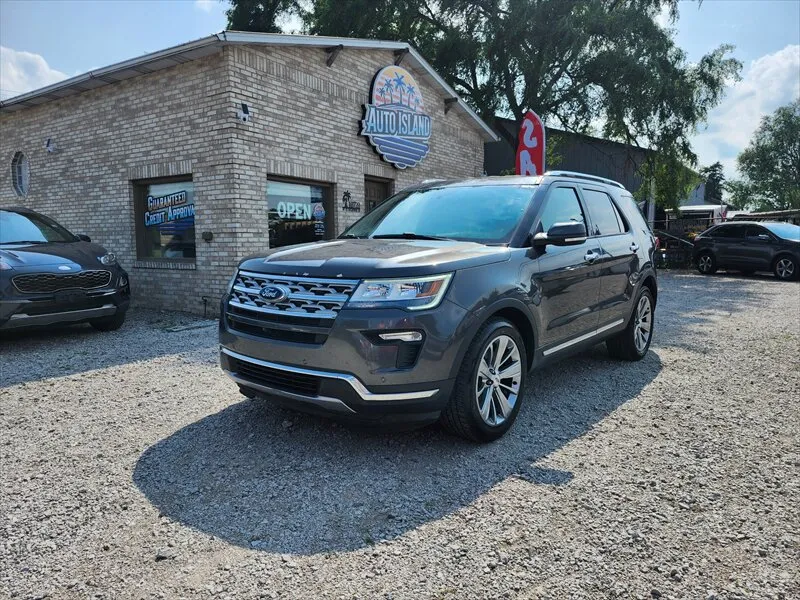 Silver 2018 Ford Explorer Limited for sale in Wanatah, IN