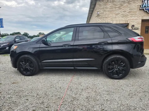 Photos of 2024 Ford Edge SE for sale in Wanatah, IN at Auto Island