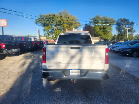 More photos of 2022 Chevrolet Silverado 1500 LT at Auto Island, IN