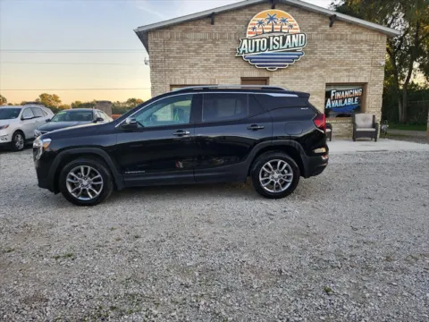 Photos of 2022 GMC Terrain SLT for sale in Wanatah, IN at Auto Island