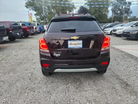 More photos of 2022 Chevrolet Trax LT at Auto Island, IN