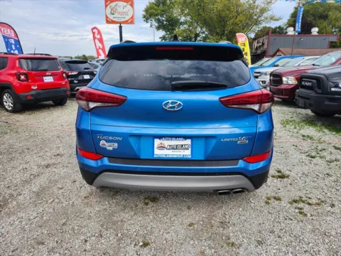 More photos of 2017 Hyundai TUCSON Limited at Auto Island, IN