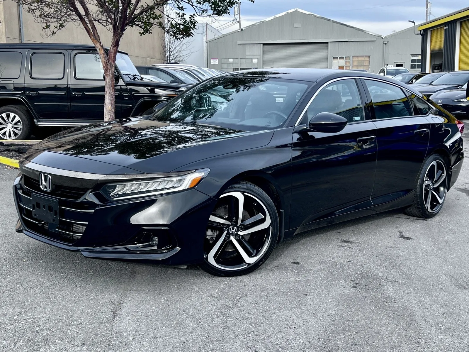 2022 Honda Accord Sport - Photo 2