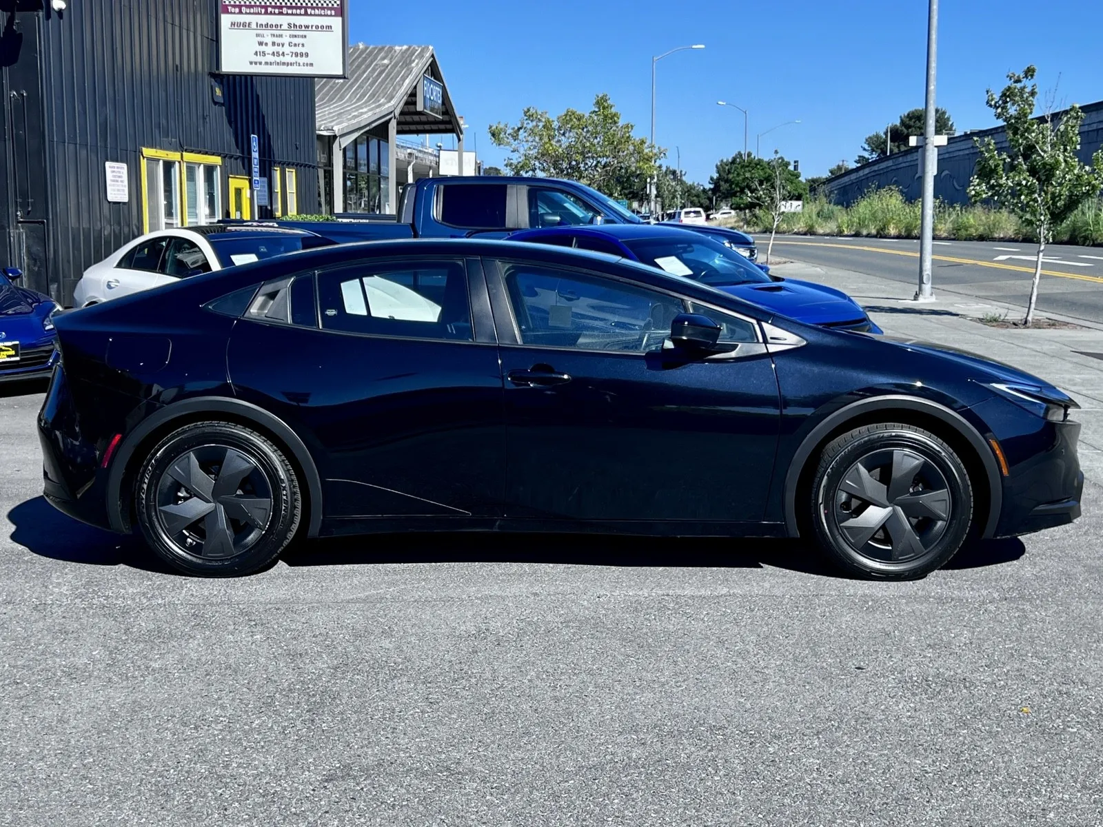 More photos of 2023 Toyota Prius Prime SE at Marin Imports, CA