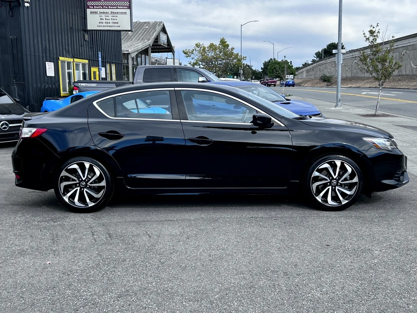 More photos of 2016 Acura ILX w/Premium/A-SPEC Pkg at Marin Imports, CA