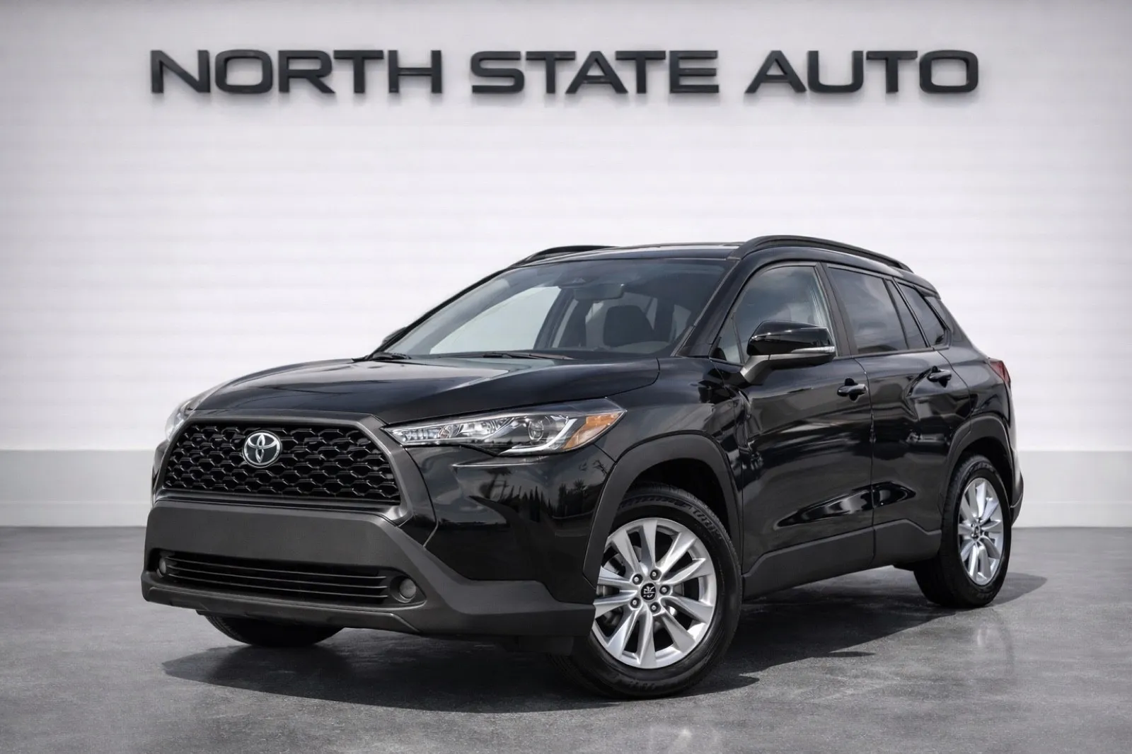 Black 2023 Toyota Corolla Cross LE for sale in Walnut Creek, CA