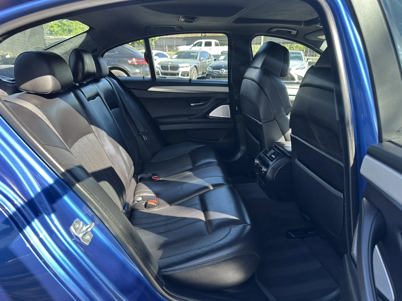BMW M5 photo 22