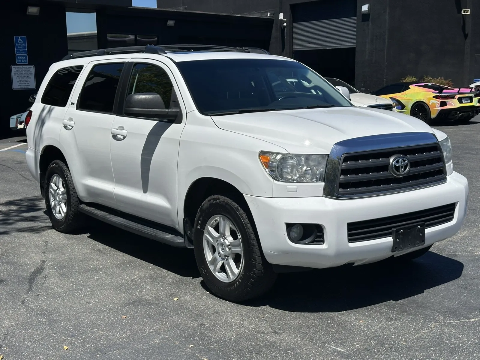 Toyota Sequoia photo 7