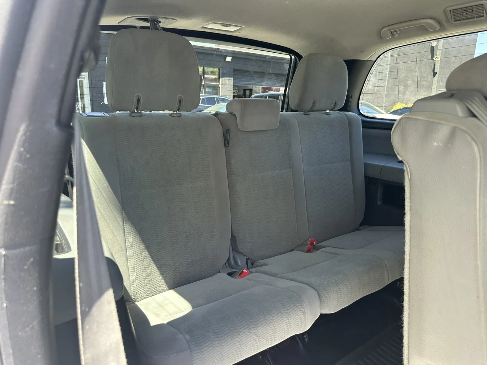 Toyota Sequoia photo 23