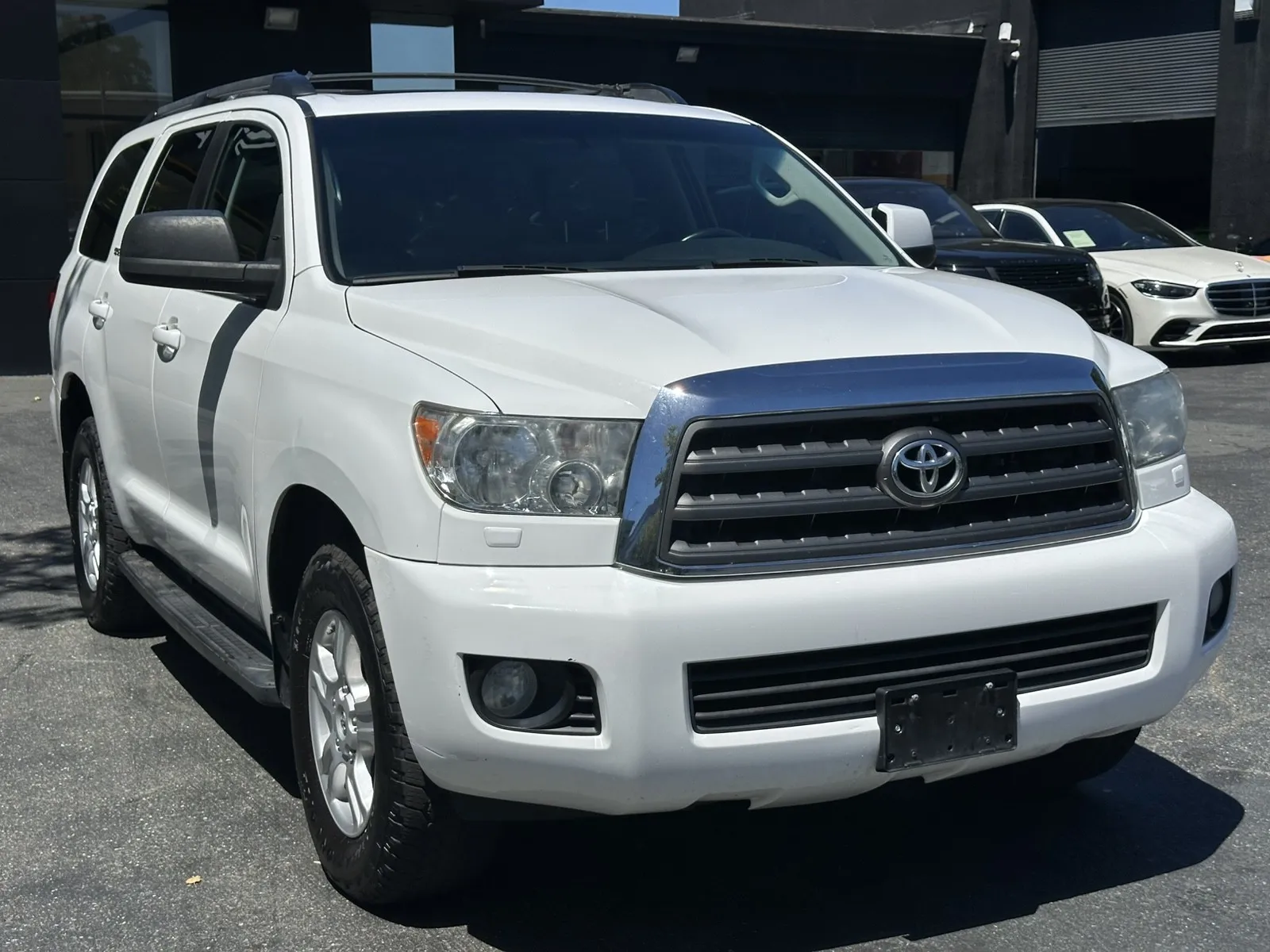 Toyota Sequoia photo 6