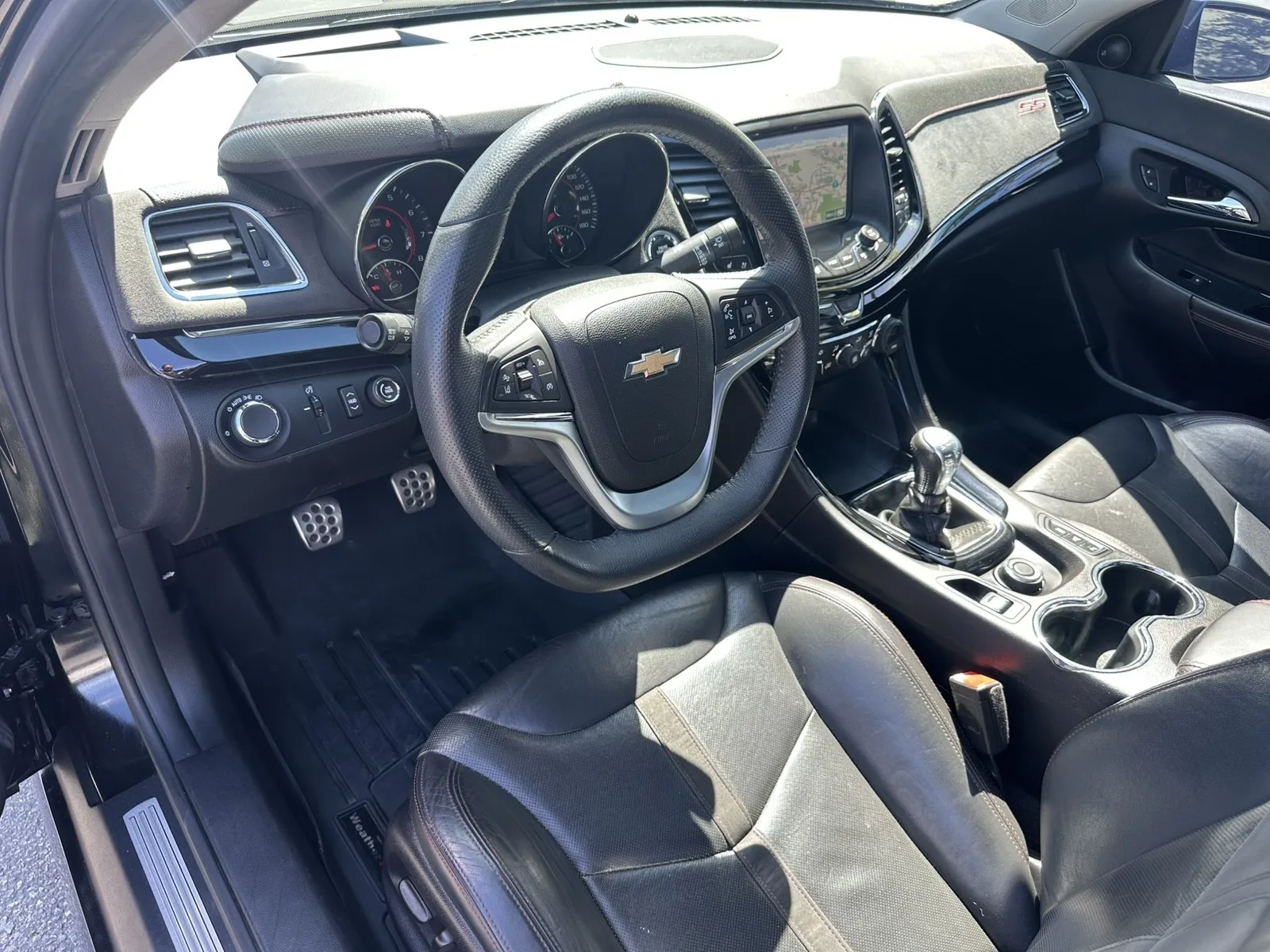 Chevrolet SS photo 19