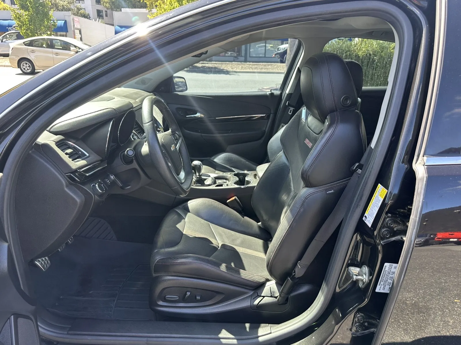 Chevrolet SS photo 18