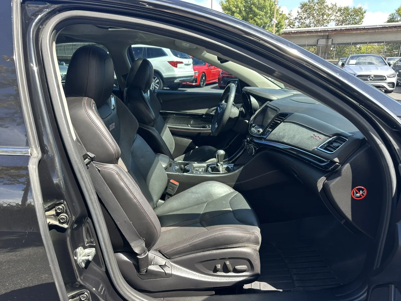 Chevrolet SS photo 20