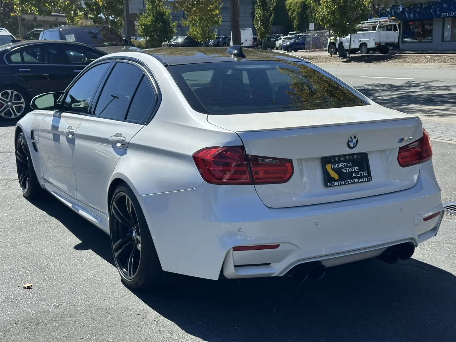 BMW M3 photo 11