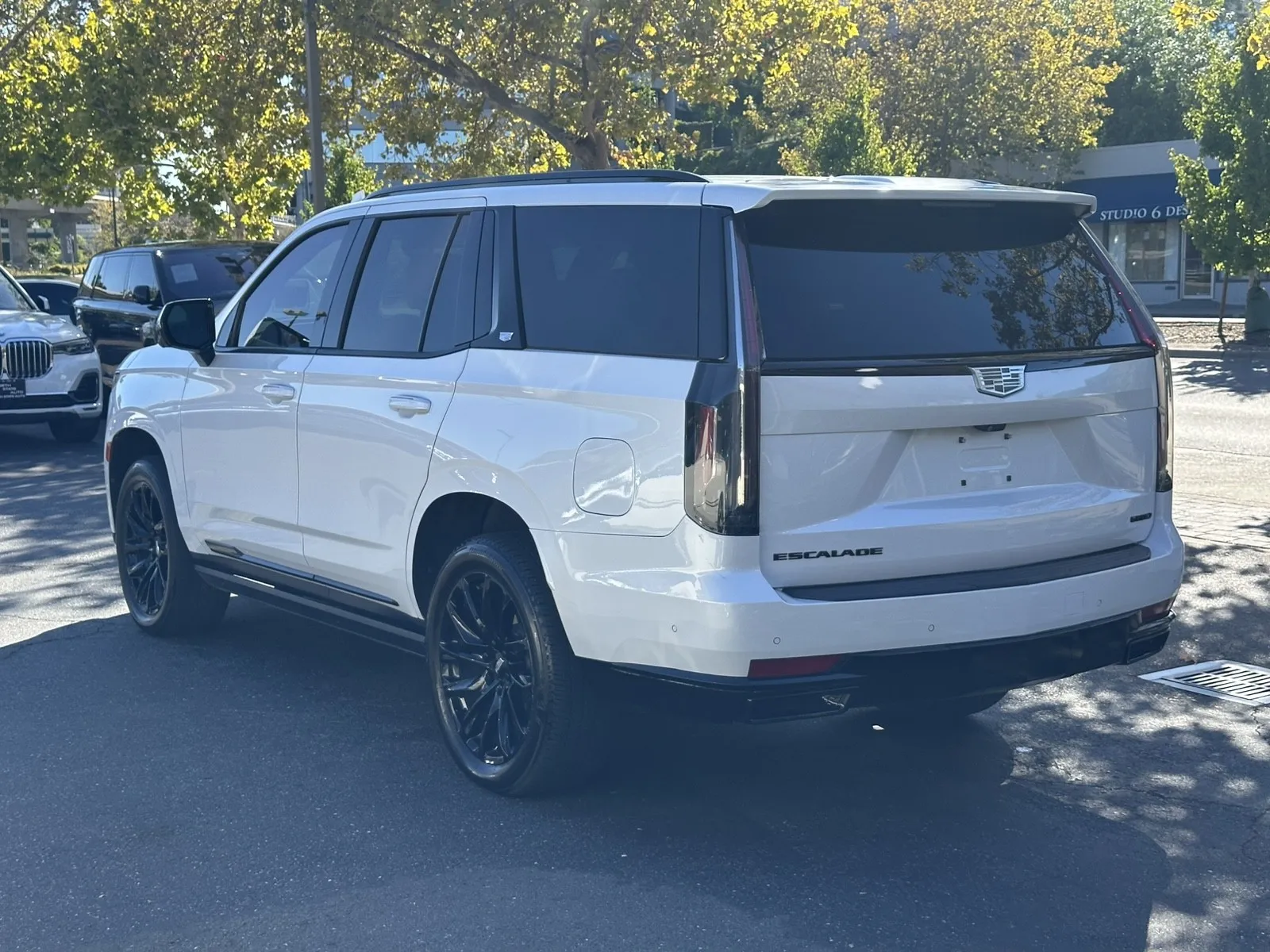 Cadillac Escalade photo 12