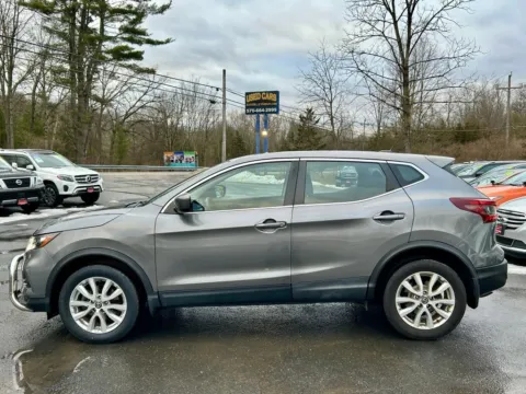 More photos of 2020 Nissan Rogue Sport S Sport Utility 4D at Auto Valley Group, PA