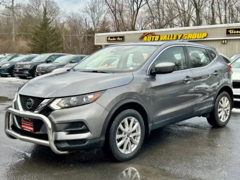 More photos of 2020 Nissan Rogue Sport S Sport Utility 4D at Auto Valley Group, PA