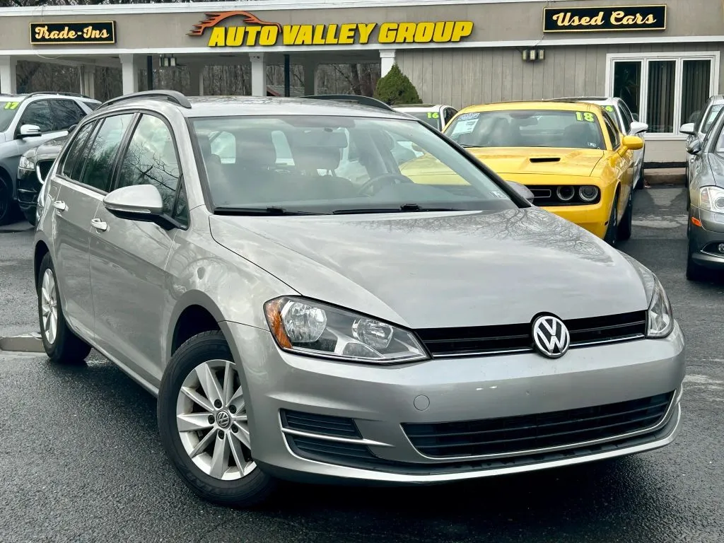 Silver 2016 Volkswagen Golf SportWagen TSI S Wagon 4D for sale in East Stroudsburg, PA