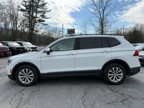 More photos of 2018 Volkswagen Tiguan 2.0T SE 4MOTION Sport Utility 4D at Auto Valley Group, PA