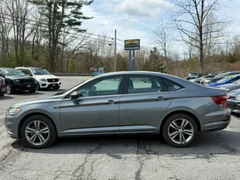 More photos of 2019 Volkswagen Jetta 1.4T R-Line Sedan 4D at Auto Valley Group, PA
