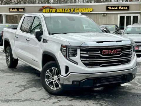 White 2024 GMC Sierra 1500 Crew Cab SLT Pickup 4D 5 3/4 ft for sale in East Stroudsburg, PA